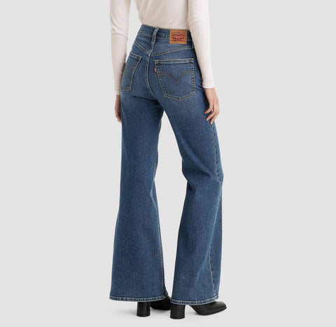 Levi's° Women's Ultra-High Rise Ribcage Flare Jeans - A NY Moment