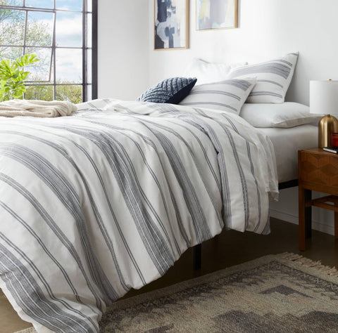 King Cotton Woven Stripe Duvet Cover & Sham Set White/Navy - Threshold